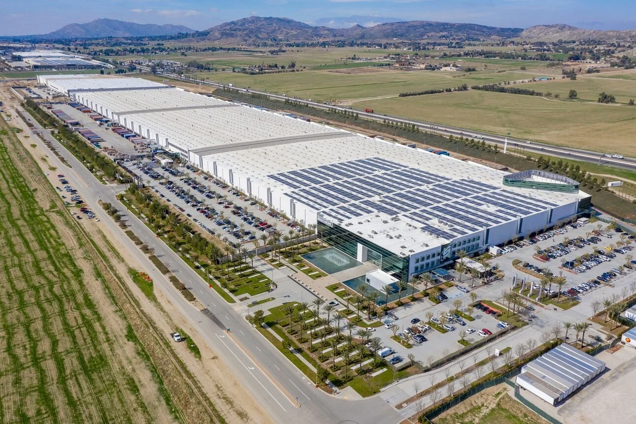 Skechers Boosts Spending on Distribution Centers to Meet E-Commerce Demand