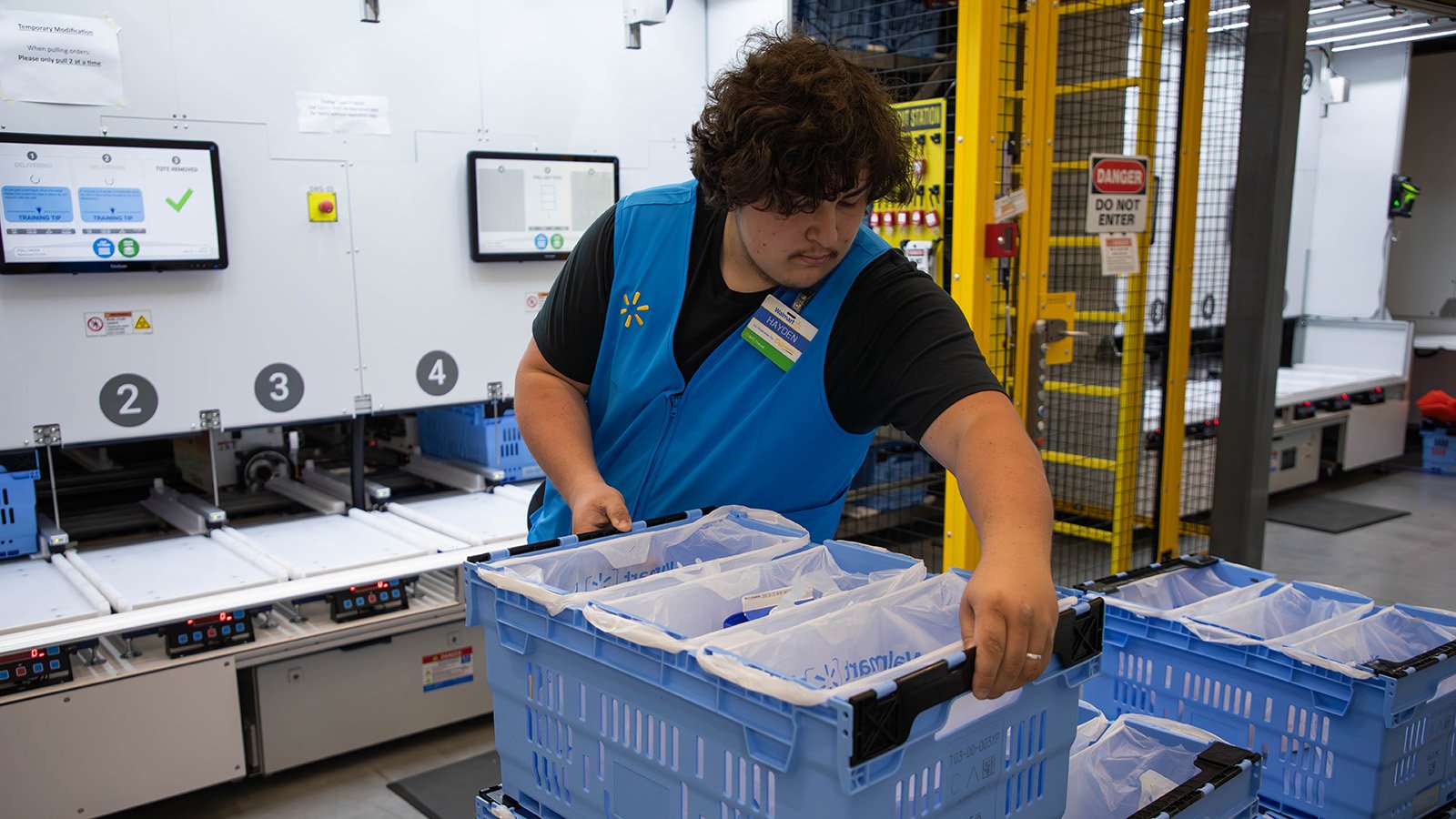 Walmart Scales Automated Market Fulfillment Centers