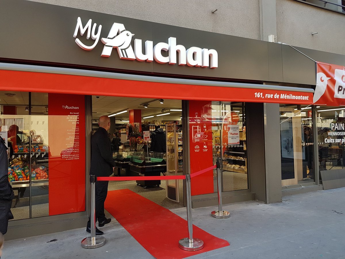 French Retailer Auchan Launches New Ocado Online CFC in Poland