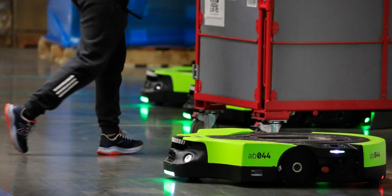  The next generation of Proteus can work anywhere items need to be moved across fulfillment centers and delivery sites. 