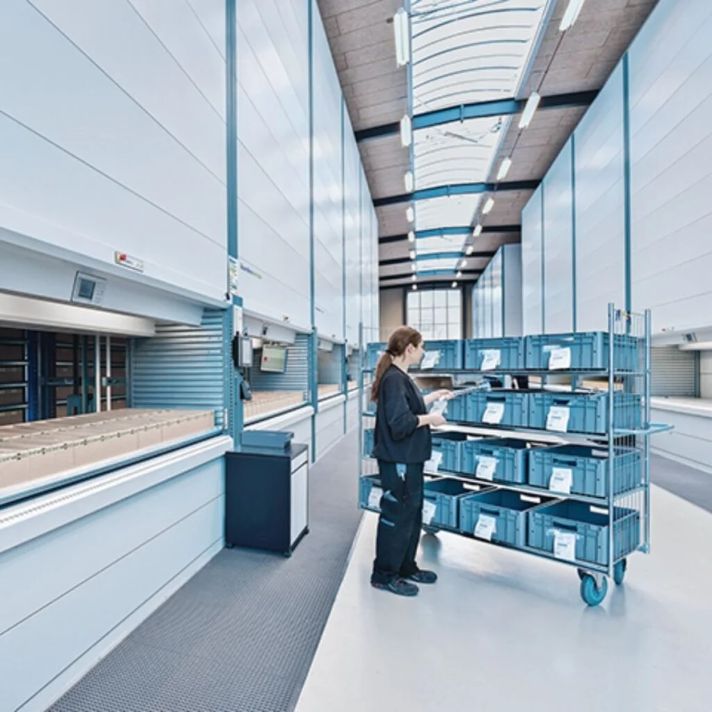 Image_Product_TEC_SCE_Kardex_VerticalLiftModule_1200x1200_JPG_02-1024x1024-1.jpg