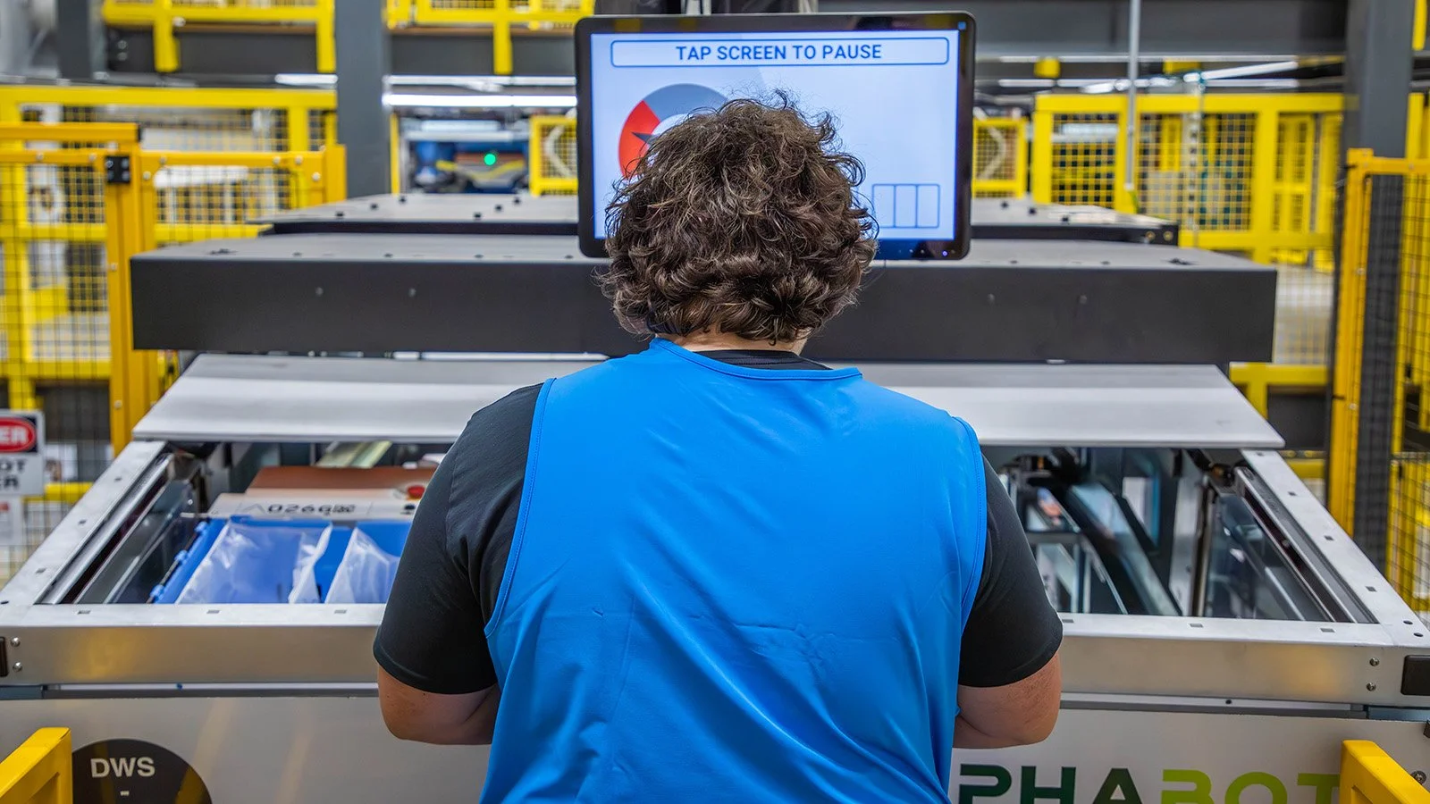 walmart-associate-with-alphabot.jpg