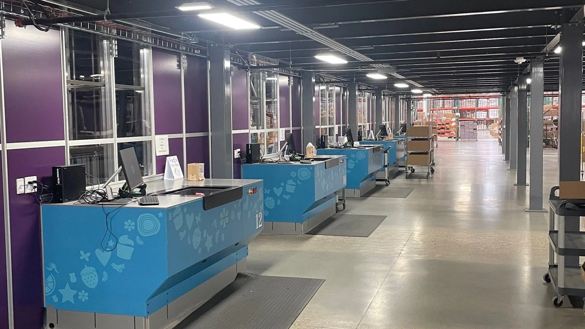 Scentsy Welcomes Robots into the Warehouse