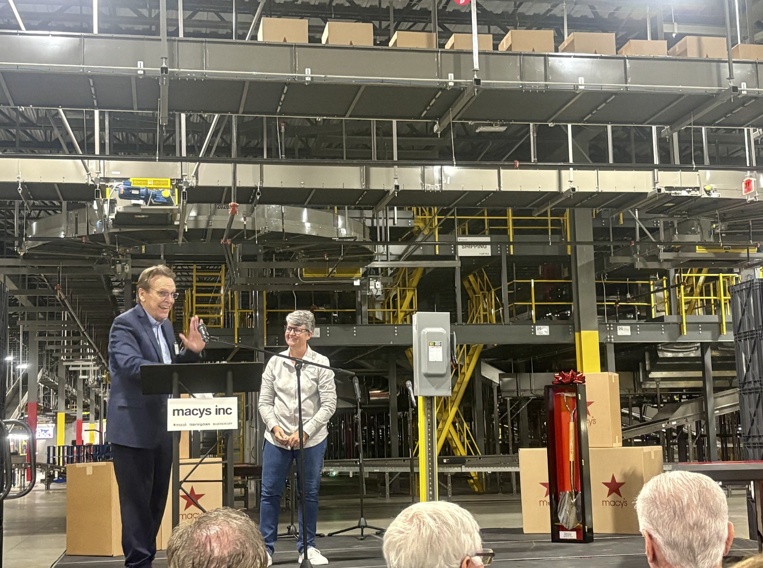 Inside Macy’s New Highly Automated Fulfillment Center — Warehouse ...