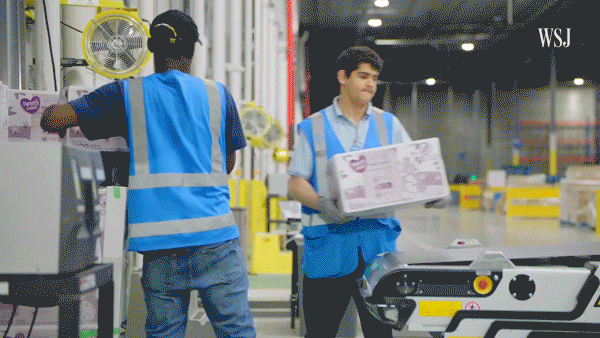 Walmart Embraces Robotic Innovation for Flawless Order Fulfillment