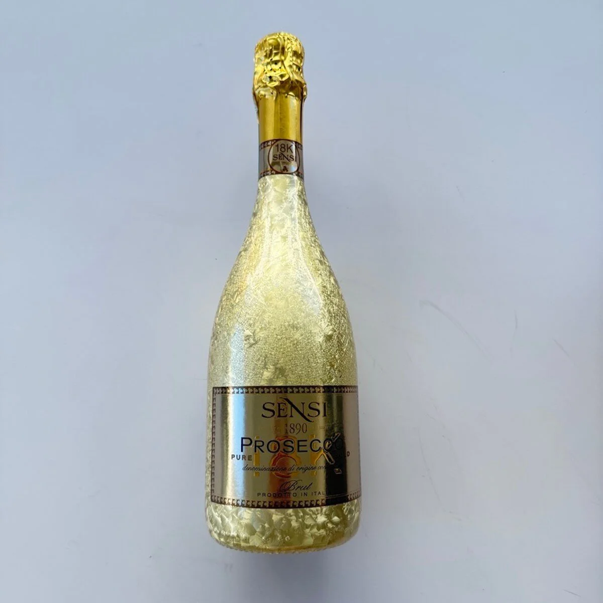 Sensi Gold Prosecco – fresh, lively, fruit-forward sparkling wine, perfect for gift hampers or celebrations.