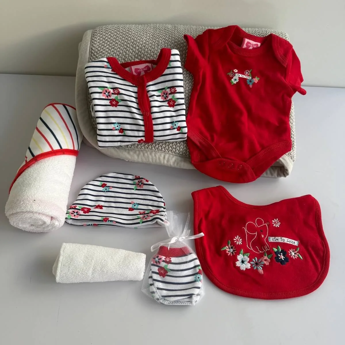 Pretty Petals Newborn Gift Set