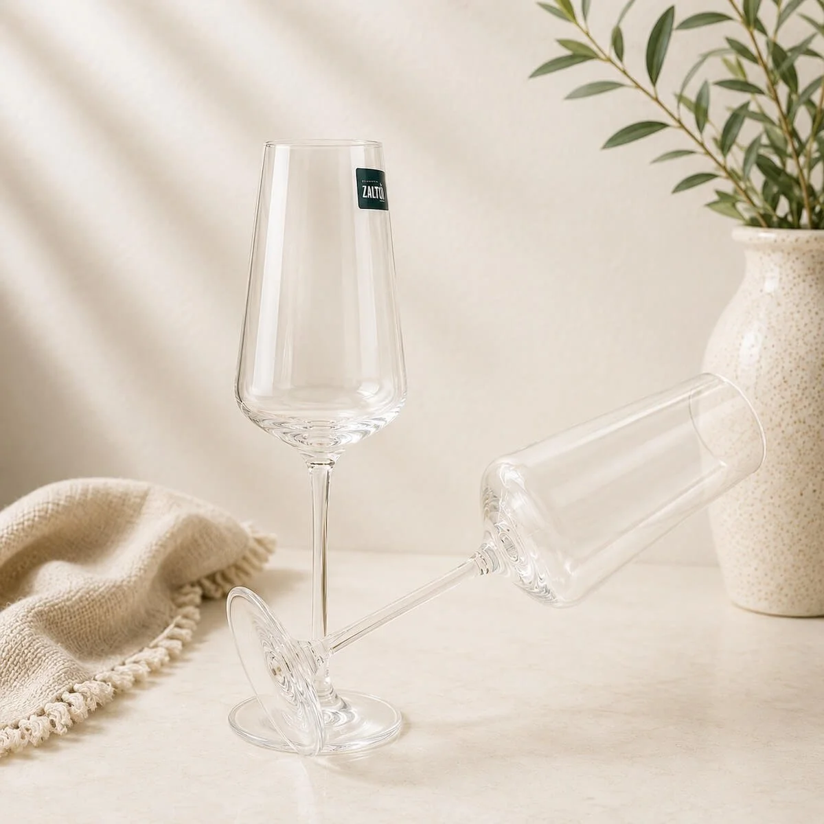 Set of two elegant champagne flutes – clear glass gift set perfect for hampers and celebrations.
