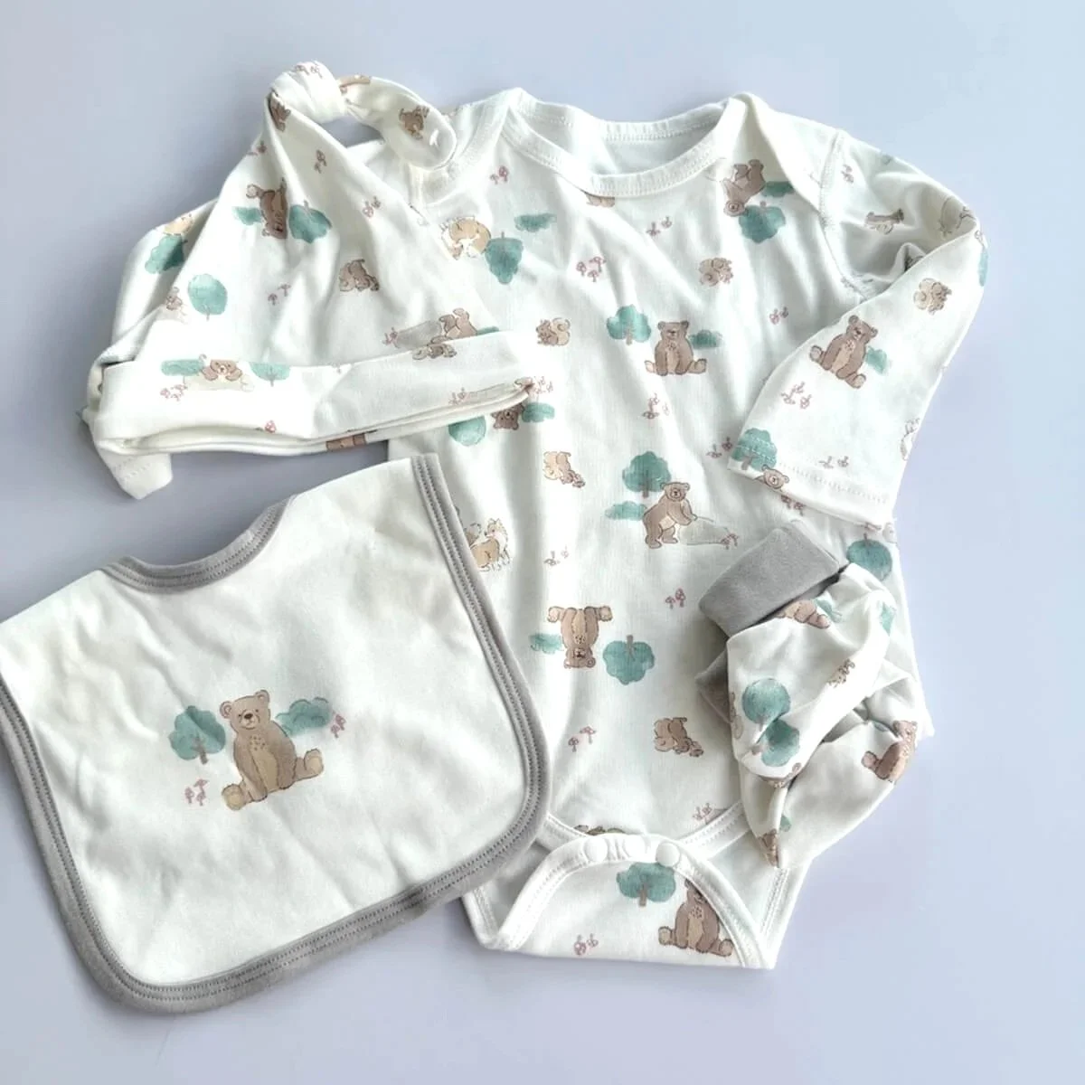 Sweet-bream-baby-clothing-set.jpg