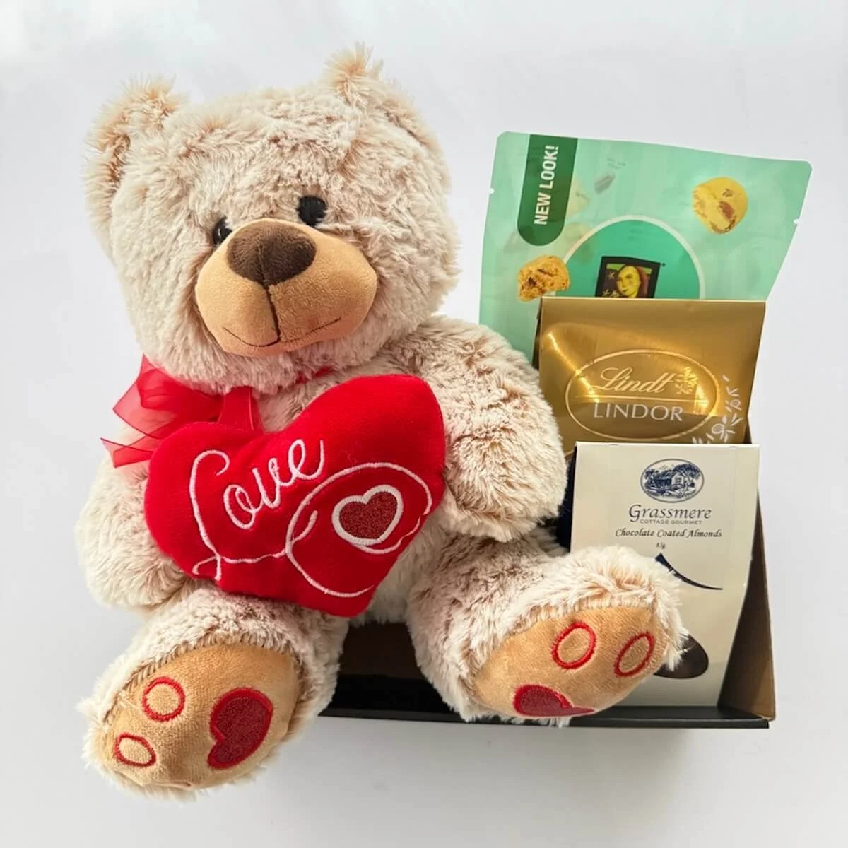 Cuddle & Treat Gift Box