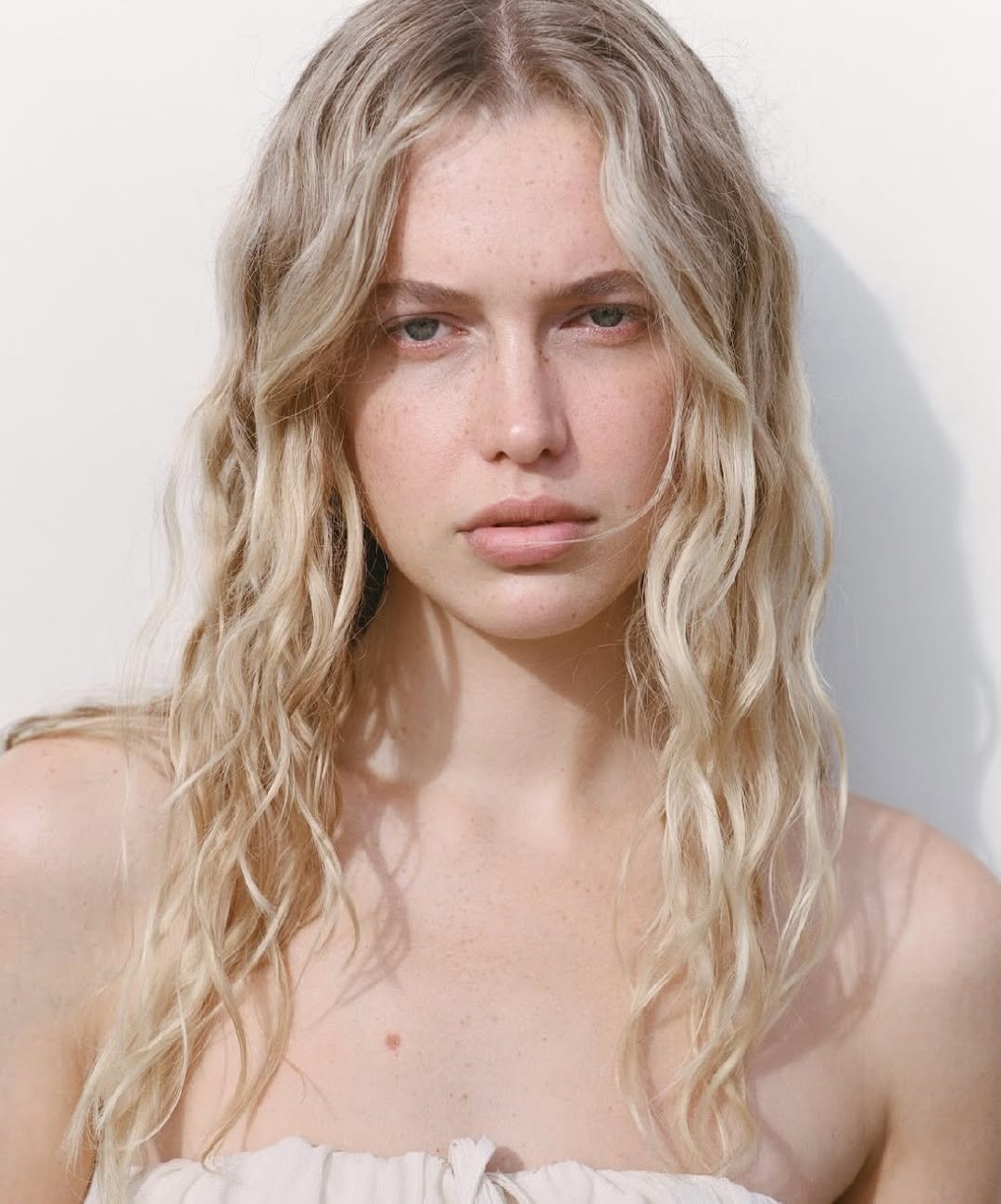 LUCY DECHEN