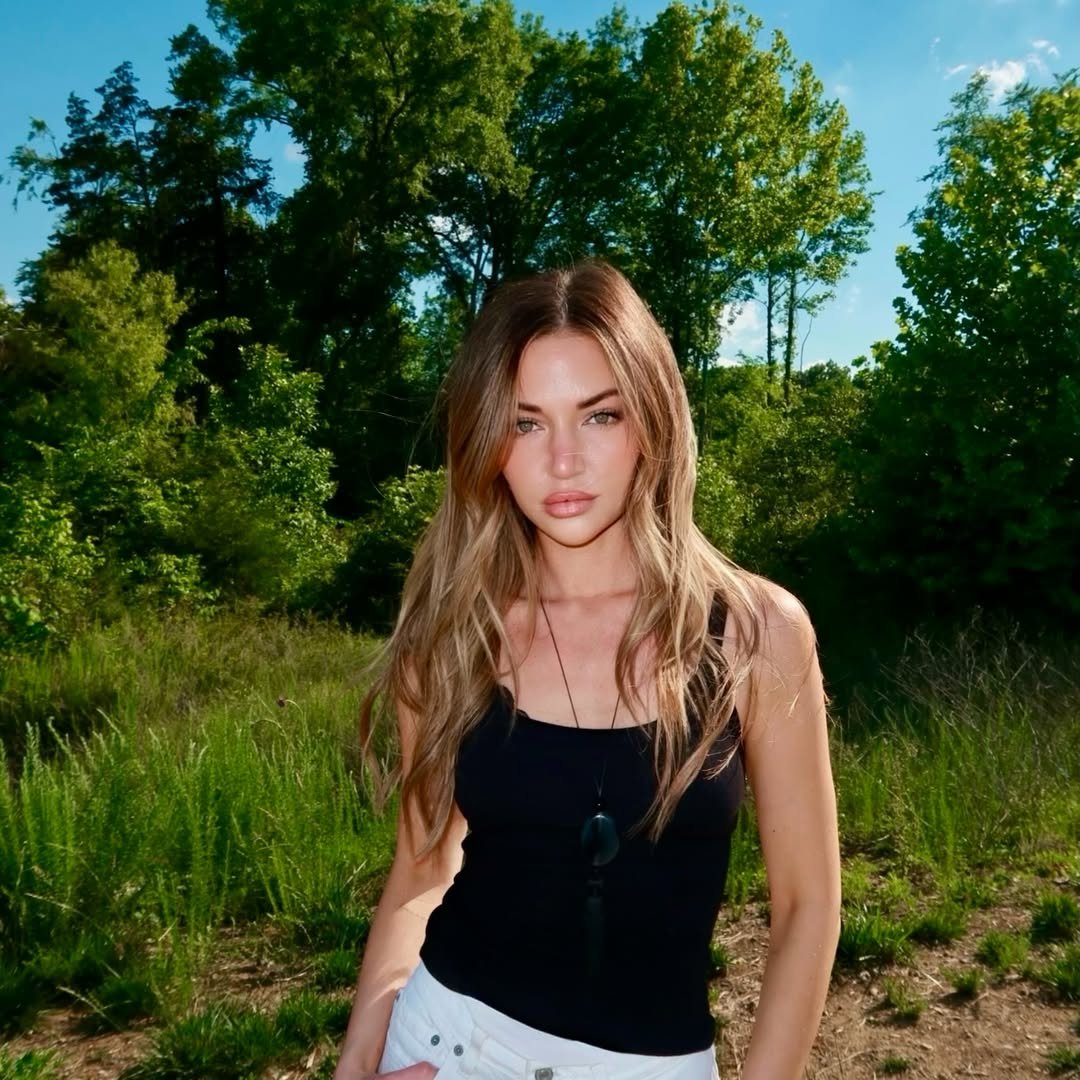 ERIKA COSTELL