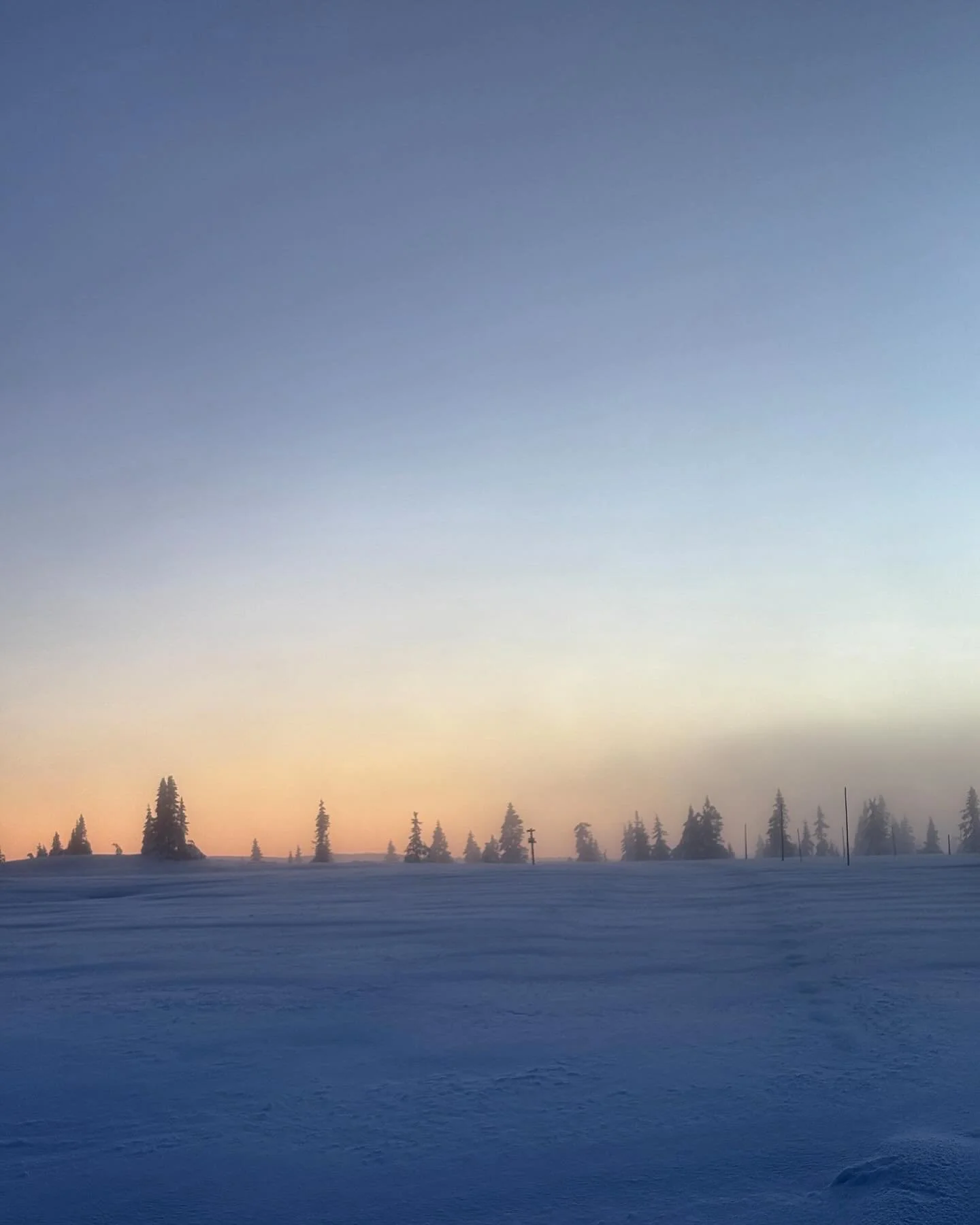 Vi i RAM arkitektur &oslash;nsker dere en riktig god jul og et godt nytt &aring;r. ✨🎄
Takk for alle gode samarbeid gjennom &aring;ret &ndash; vi gleder oss til fortsettelsen!
