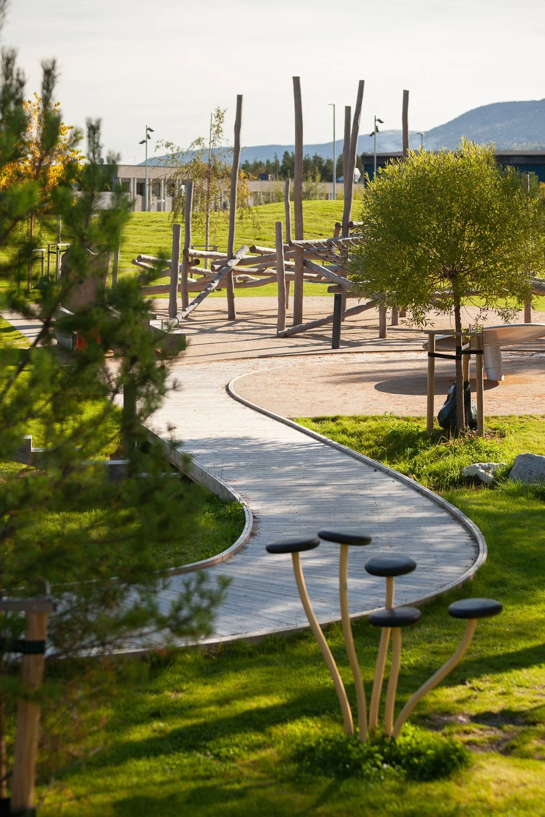 VINSTRA PARK - NORD-FRON