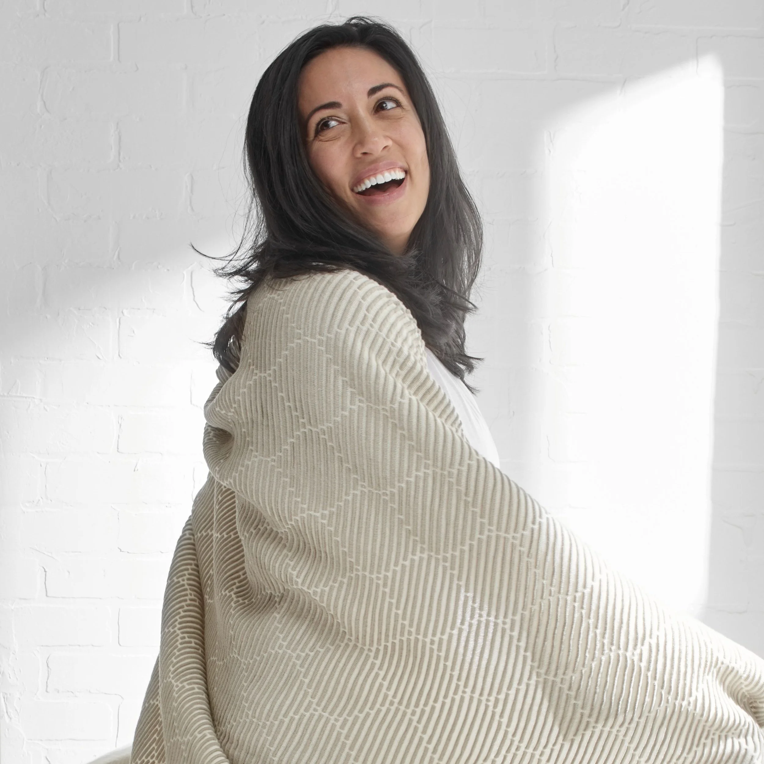 ~~Taupe Ogee Throw - Model 2.jpg