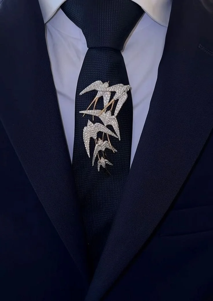 broches para hombres con estilo .jpeg