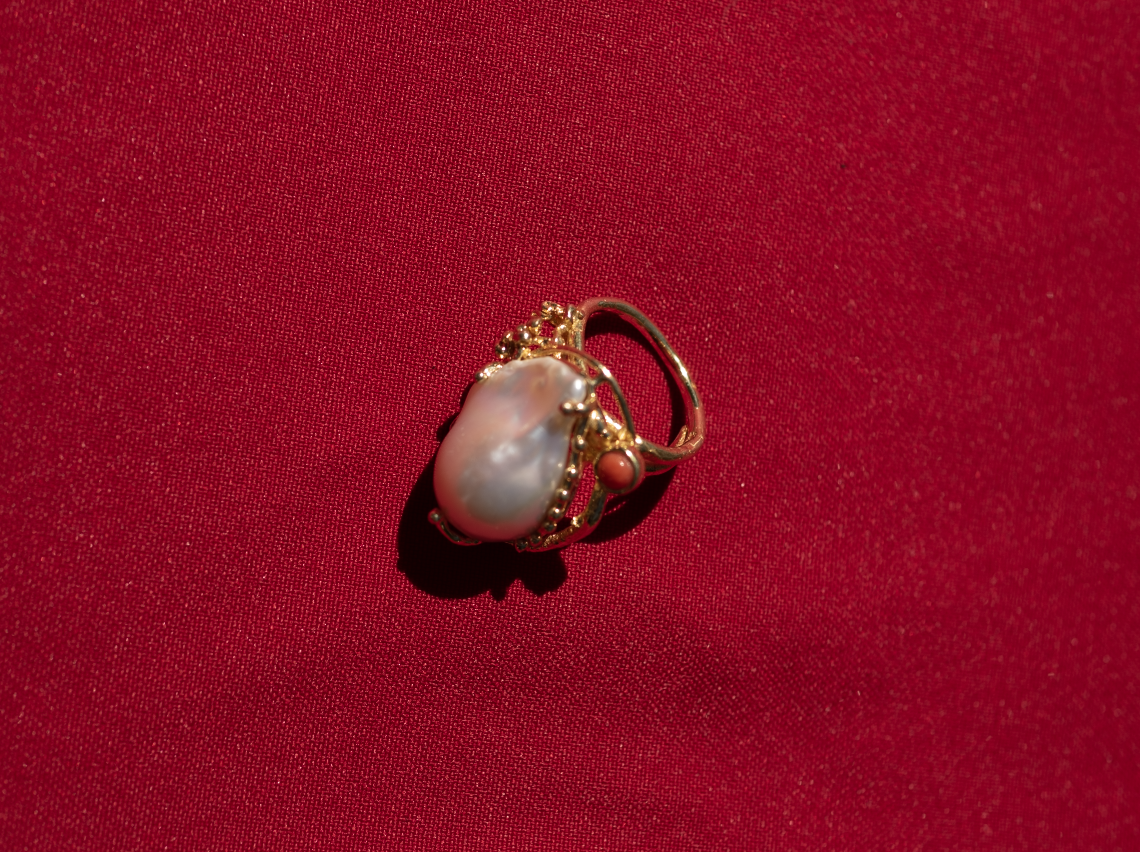 marakesh-jumbo-pearl-statement-ring-silk-roads-maria-sarinana.png