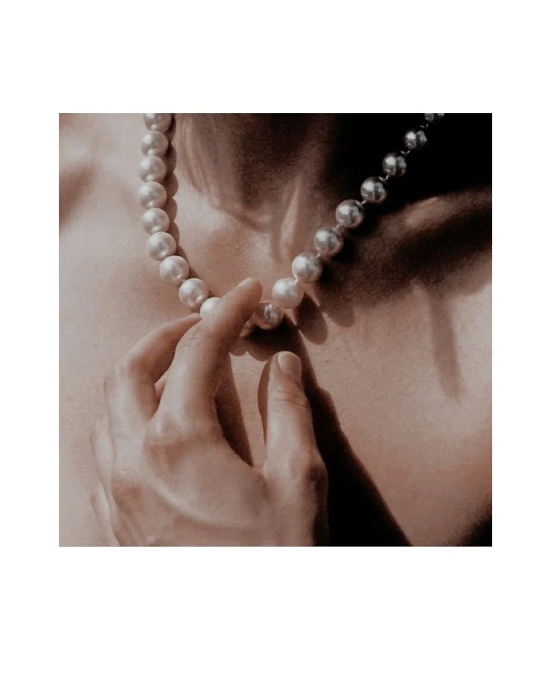 modern pearl choker kaori maria sarinana.jpg