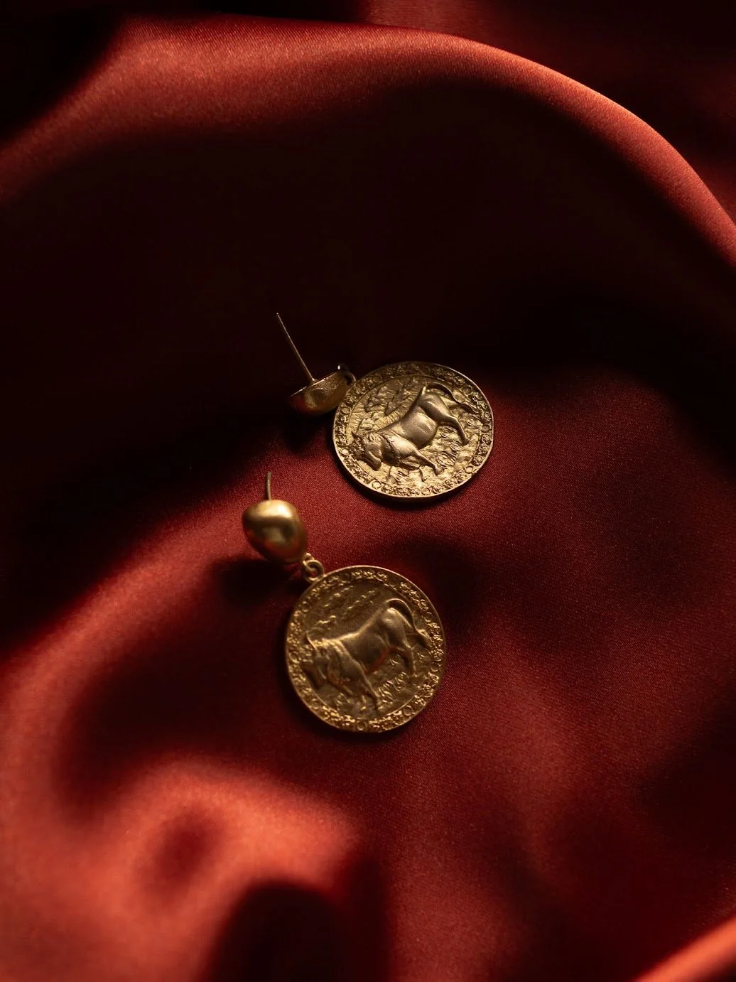 taurus-signet-coin-drop-earrings-maria-sarinana.jpg