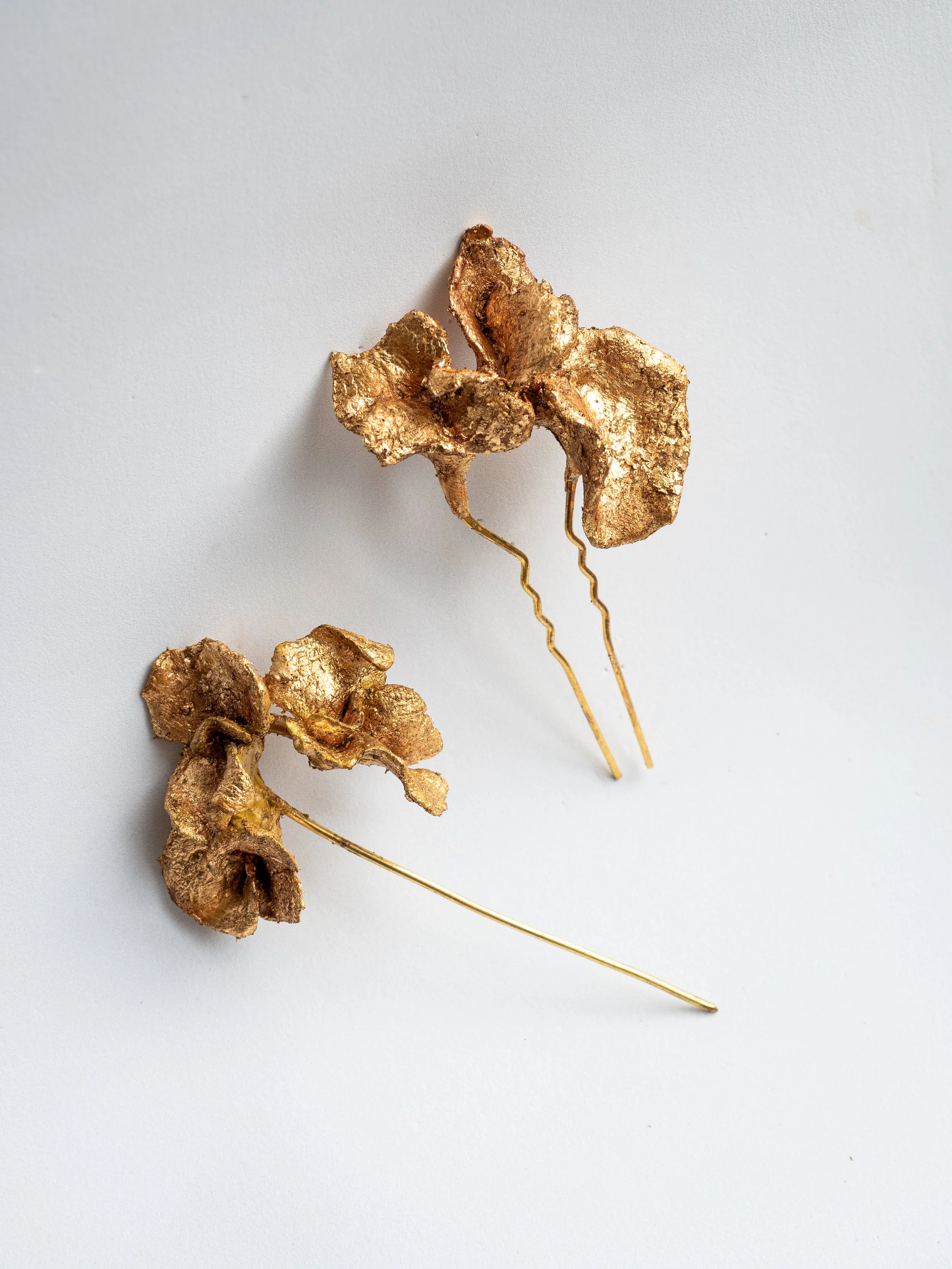 eclectic-golden-ceramic-hair-pin-maria-sarinana.jpg