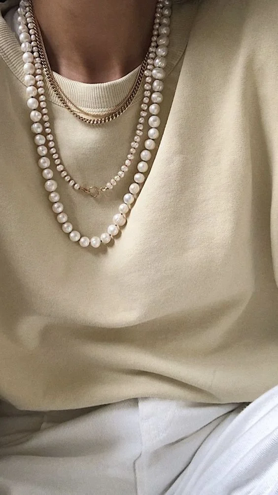 necklace-styling-timeless-elegance-tips-maria-sarinana.jpg