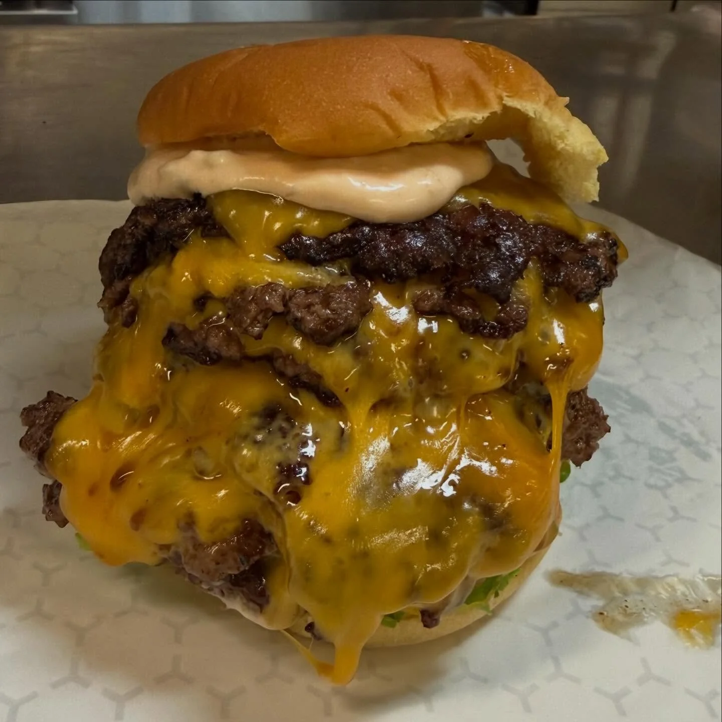 Someone ordered 8 patties on one burger. Nothing but respect. We salute you sir 🫡
.
.
.
.
#nashvilleburger #nashvillefood #nashvillefoodies #nashvilleeats #eatlocal
