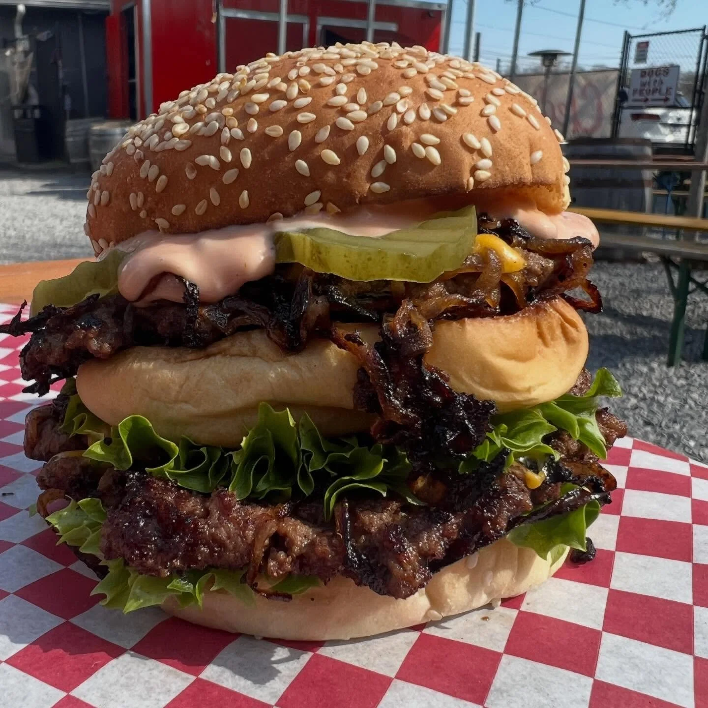 The Big Smack - Our take on an American classic 😍
.
.
.
#nashvilleburger #nashvillefood #nashvillefoodies #nashvilleeats #eatlocal