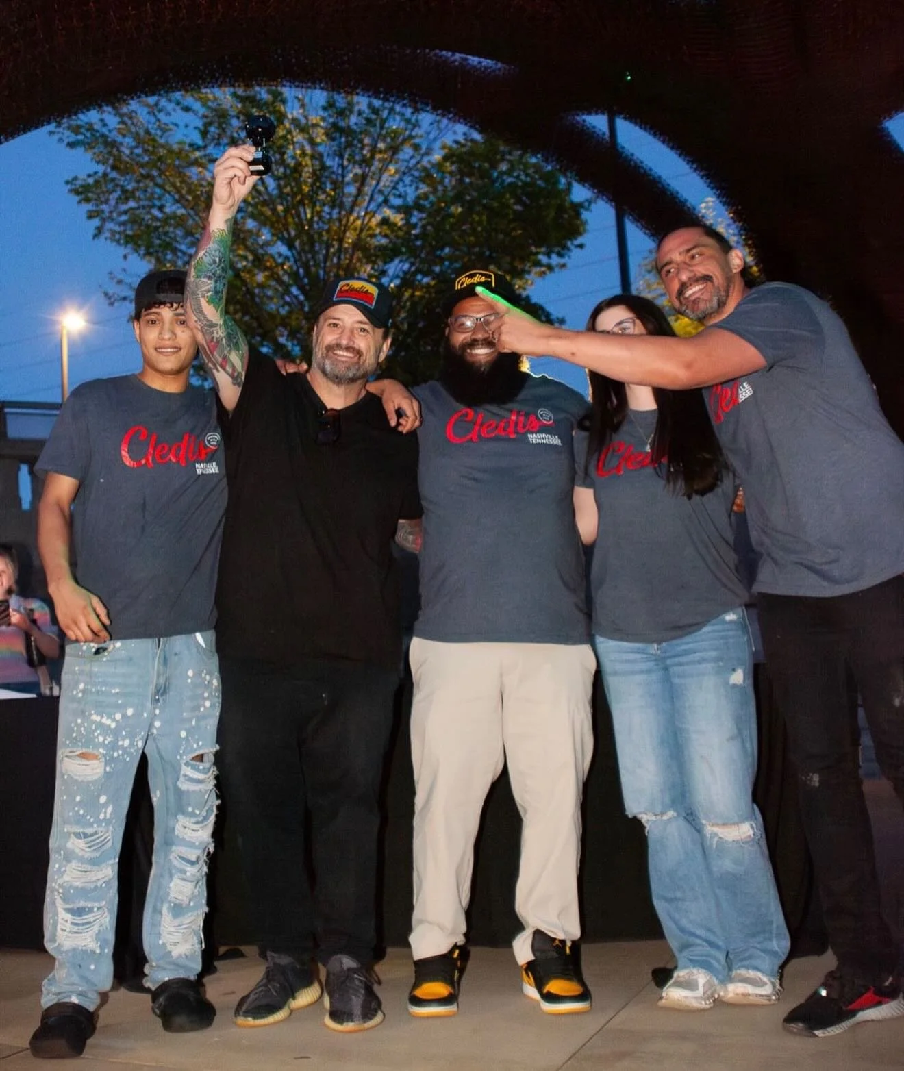 BIG THANKS to everyone that came out to the @nashvillelifestyles Battle of the Burger last night! The Raspberry Beret took home the victory for judges choice. Come celebrate with us this weekend! 🍔🥳🏆❤️
.
.
.📸: @nashvillelifestyles 
.
.
#nashville