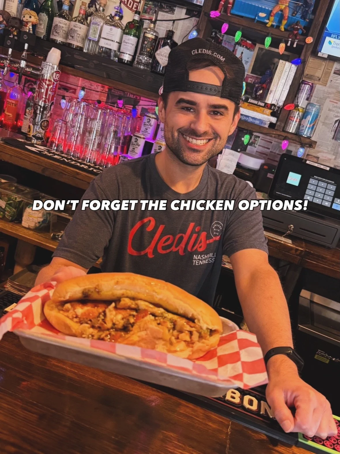 Sometimes you&rsquo;re in the mood for chicken&hellip; well, we have you covered there too! 🐓 AND, say hello to Salem when you see him! 👋
-
#nashvilleburgers #nashvillerestaurants