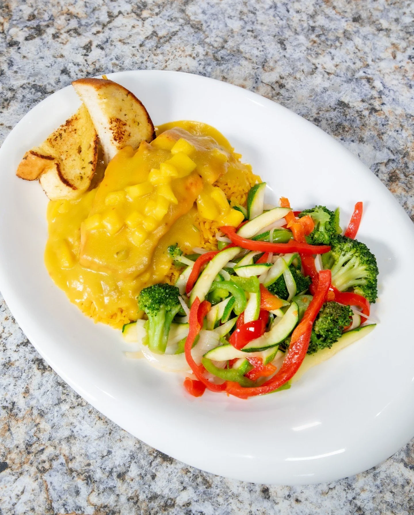 Fresh, flavorful and oh so delicious. 😋