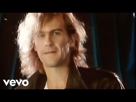 POP GOES THE WORLD (OFFICIAL VIDEO)