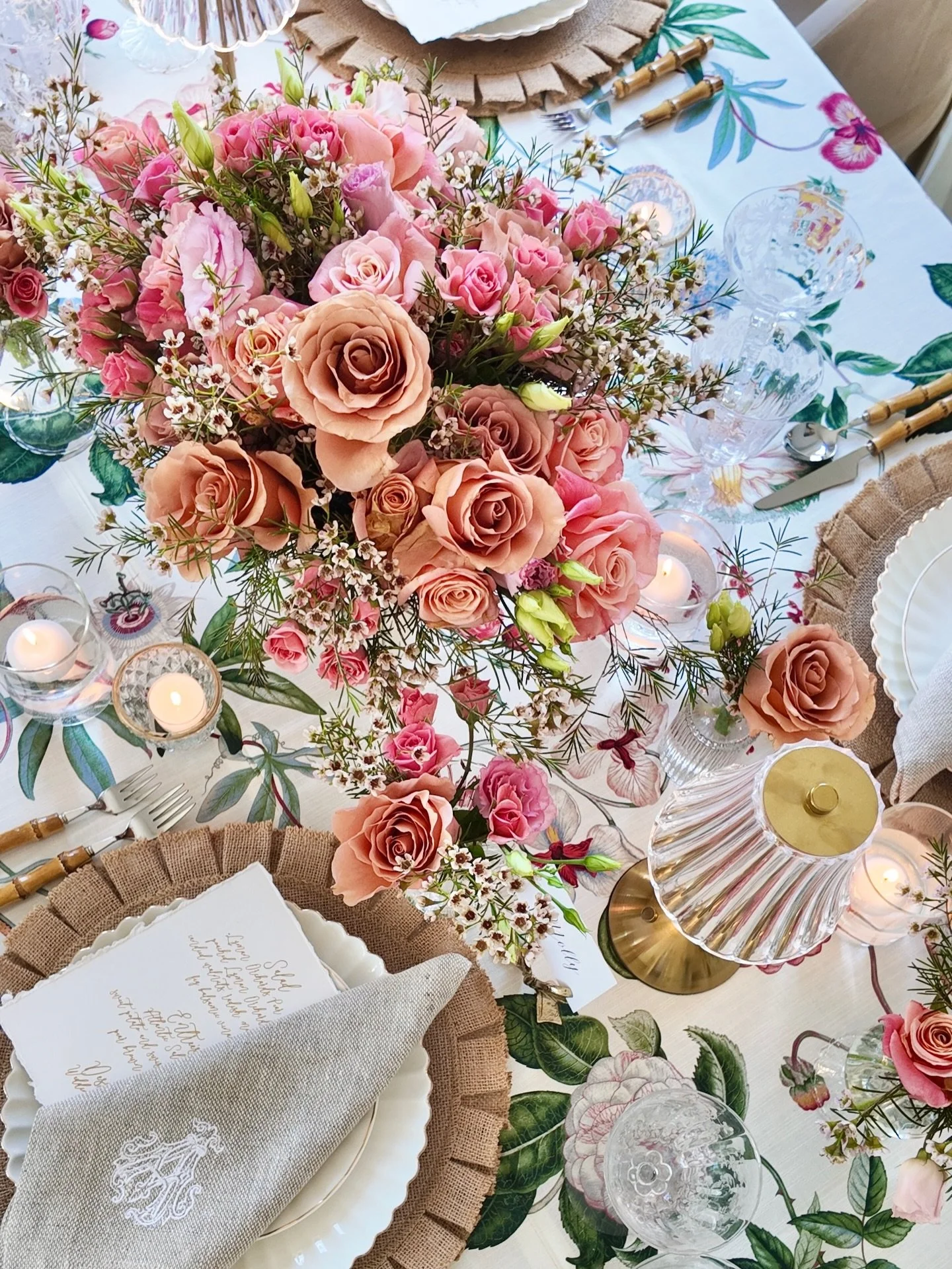 Sometimes the linen sets the tone.

Inspiration comes from everywhere&hellip;
and sometimes, it begins with a beautiful pattern or a single piece of fabric.

It&rsquo;s something I talk about in The Art of Celebrating (comment BOOK)
allowing one deta