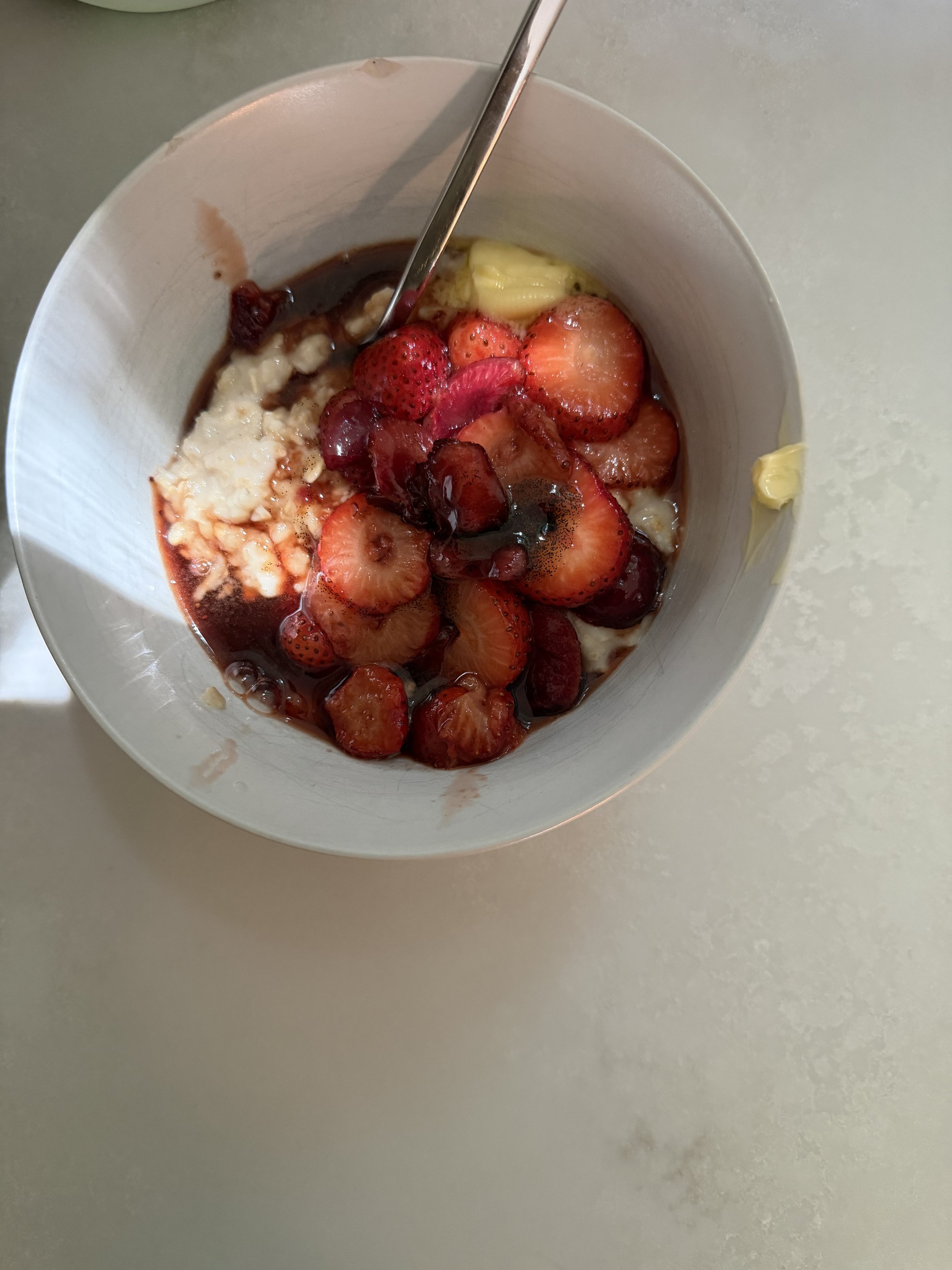Simple and nutritious warm summer breakfast