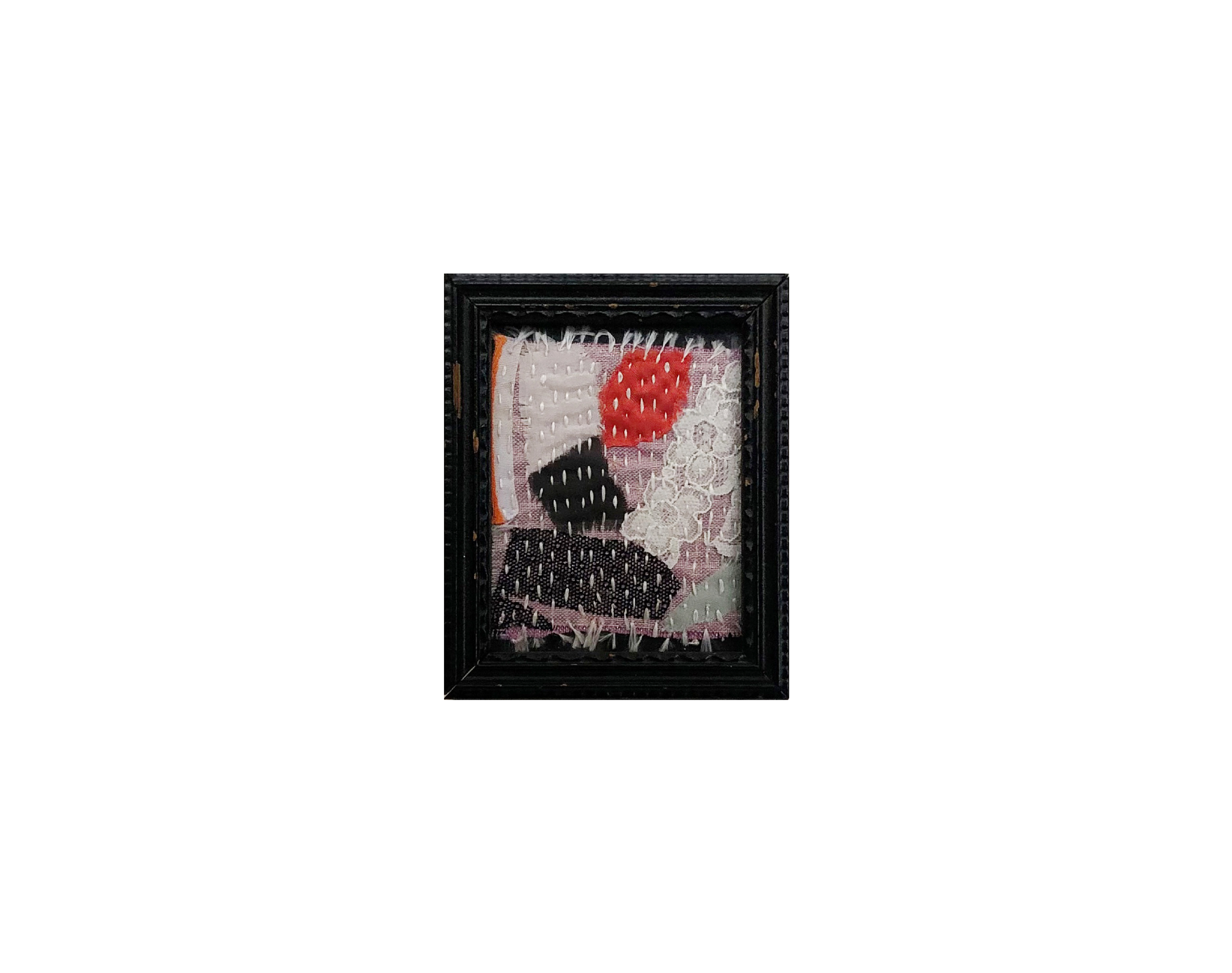  Sing Praise (2023)  
Framed sashiko-inspired collage in mixed fabrics; silk thread. 4”x5”