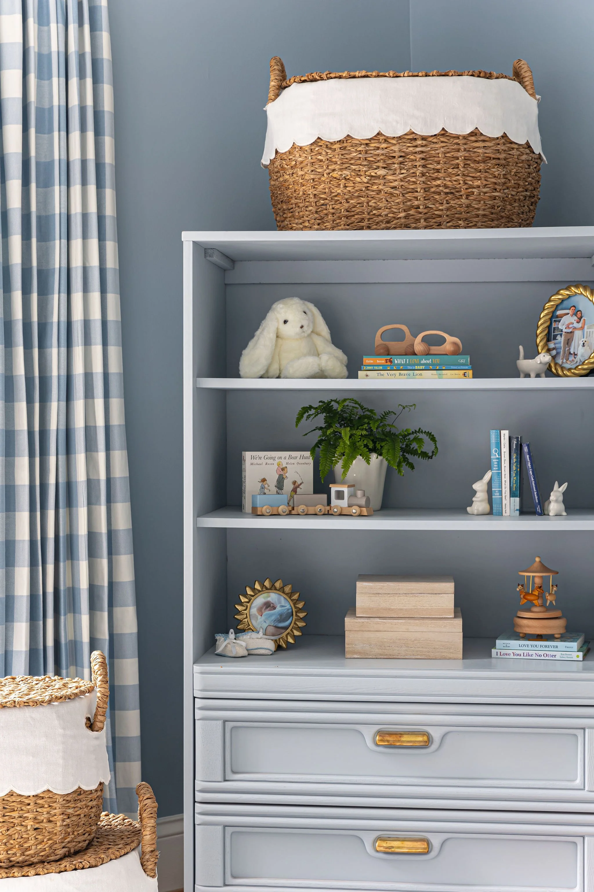 nursery bookshelf