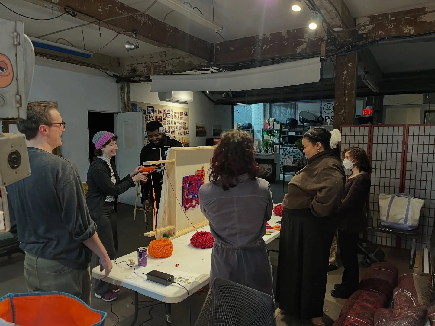 Hosting our third Skill Swap Club meet-up on Wednesday, 11 February, 6-8PM. Will you join us? 

Connects people by sharing what we know and trade skills without money.

Clubs are part of the global CreativeMornings community #cmclubs

We joined @Crea