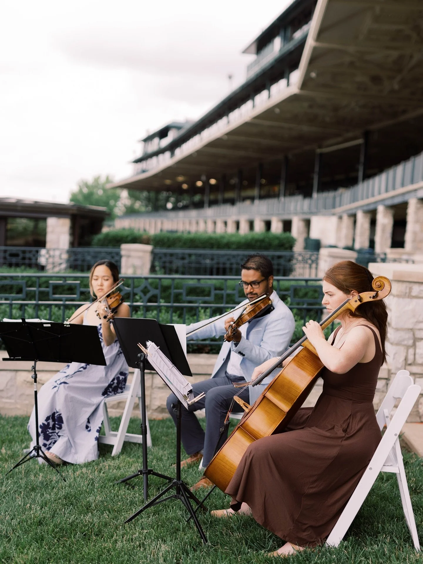 Photo by @kaylieplummerphoto 

@laurenwolfevents 
@keeneland 
@danarenaedesigns