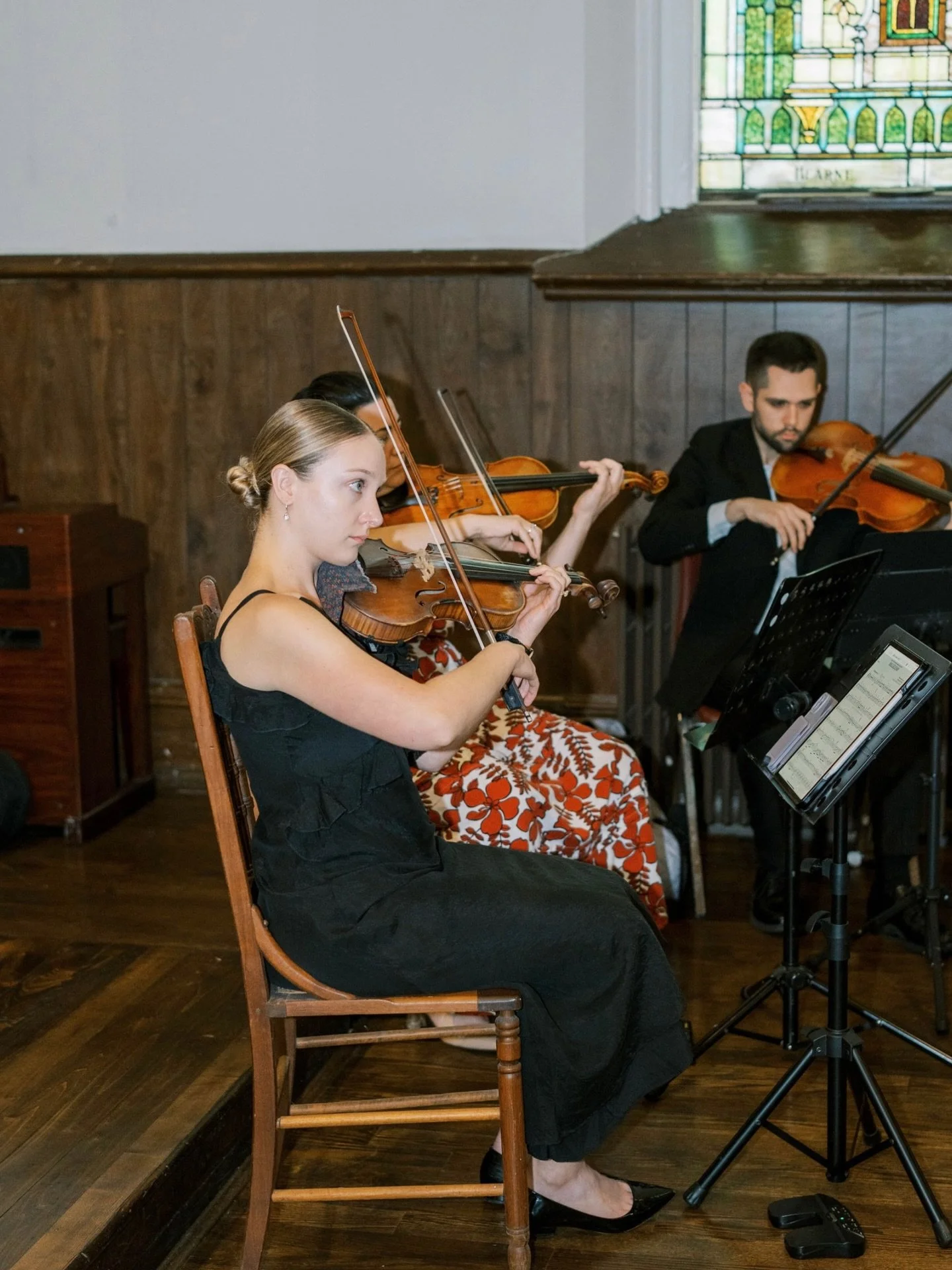 Photos by @leahbarryphotography 

@bluedahliaevents 
@starlitsanctuary