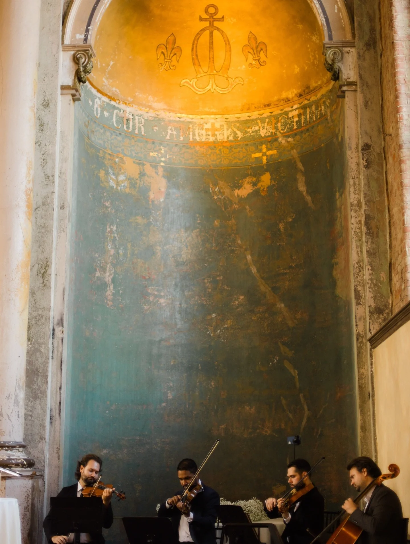 Photos by @jonathangibsonphotography 

@monasteryeventcenter 
@aviluxeevents