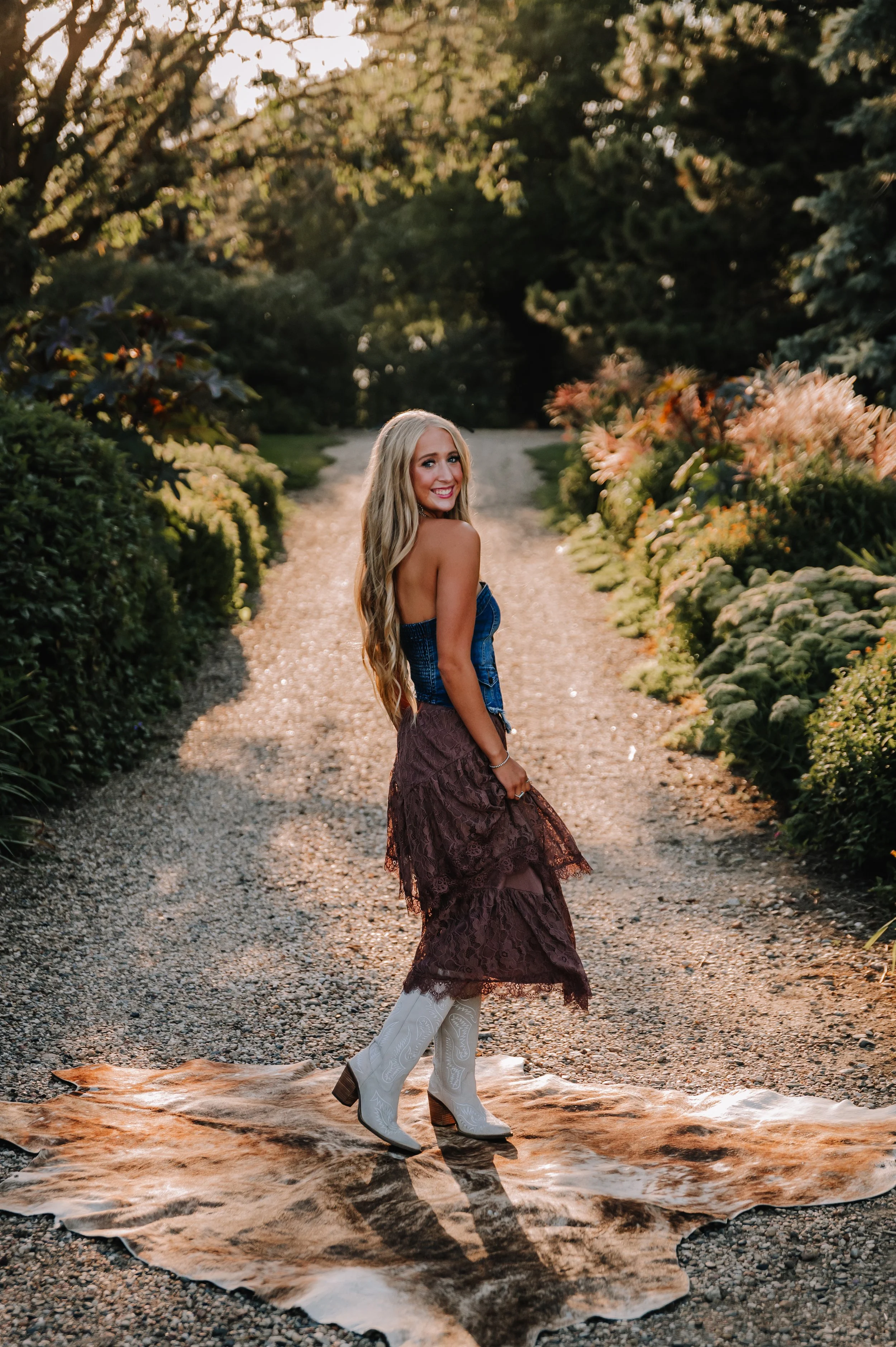 Shaelee B001.jpg