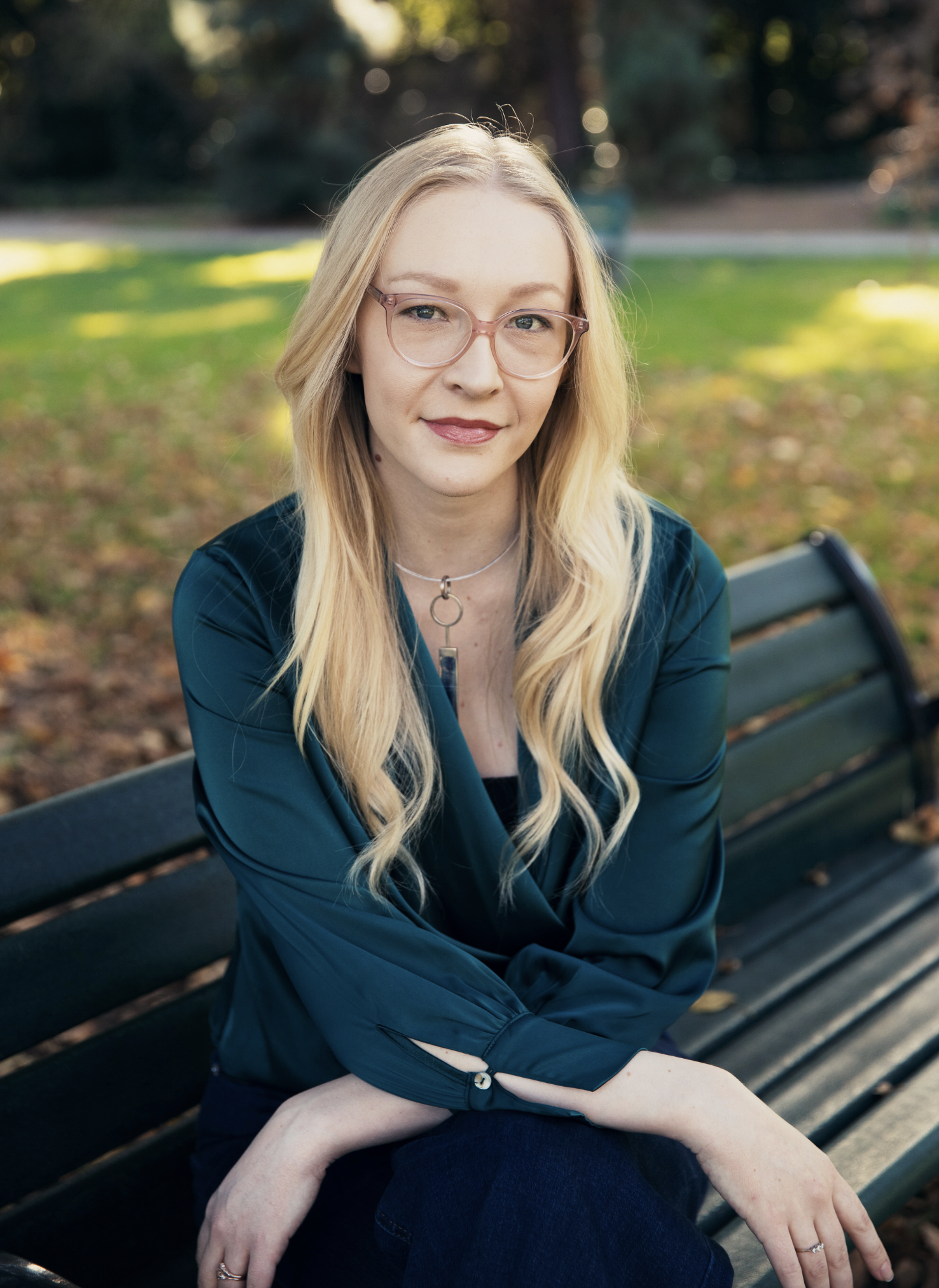 Headshot of Andi Cabello, LMFT