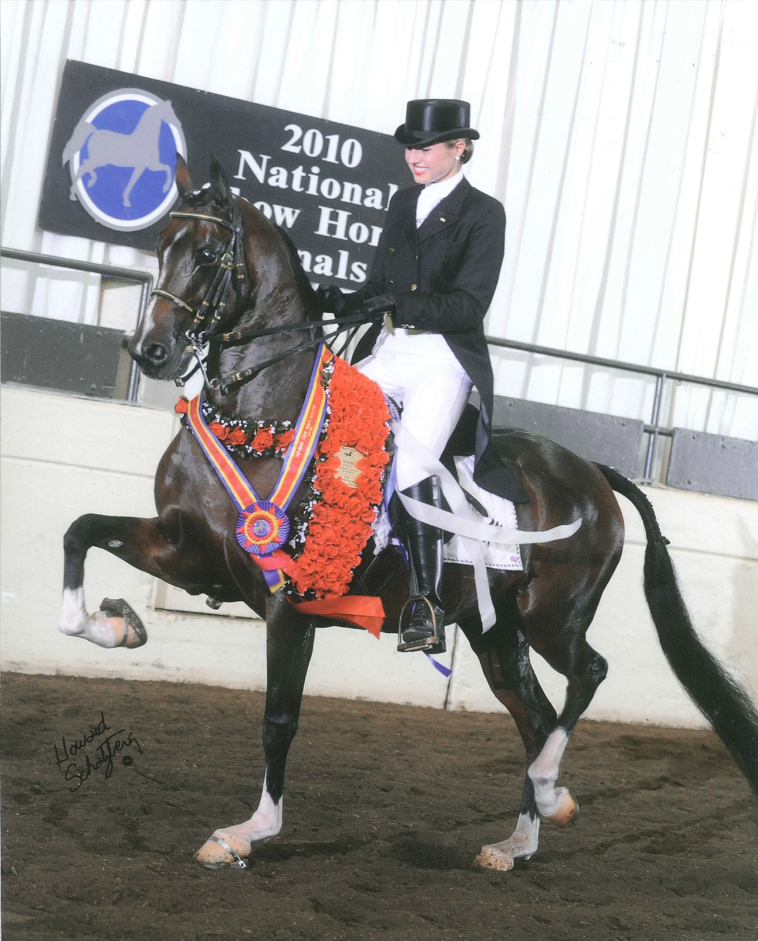 EA Moulin Rouge Maura NSHF 2010 Show Hack.JPG