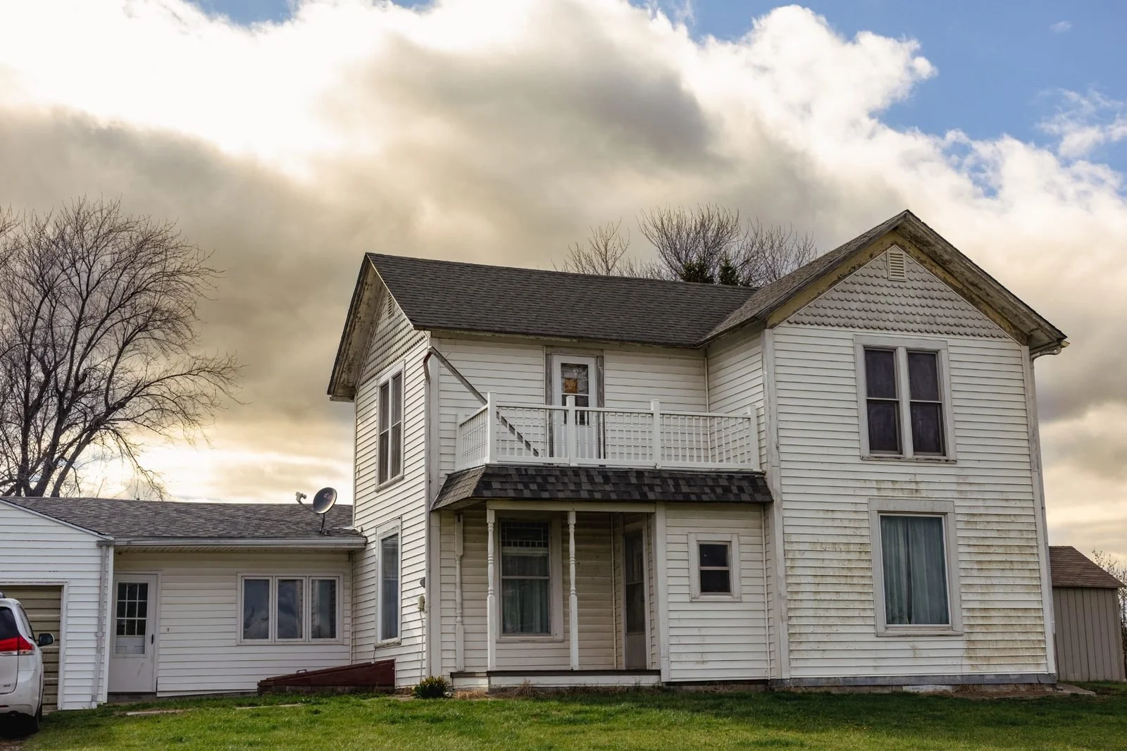 rural-missouri-family-dinner-rural-family-home.jpg