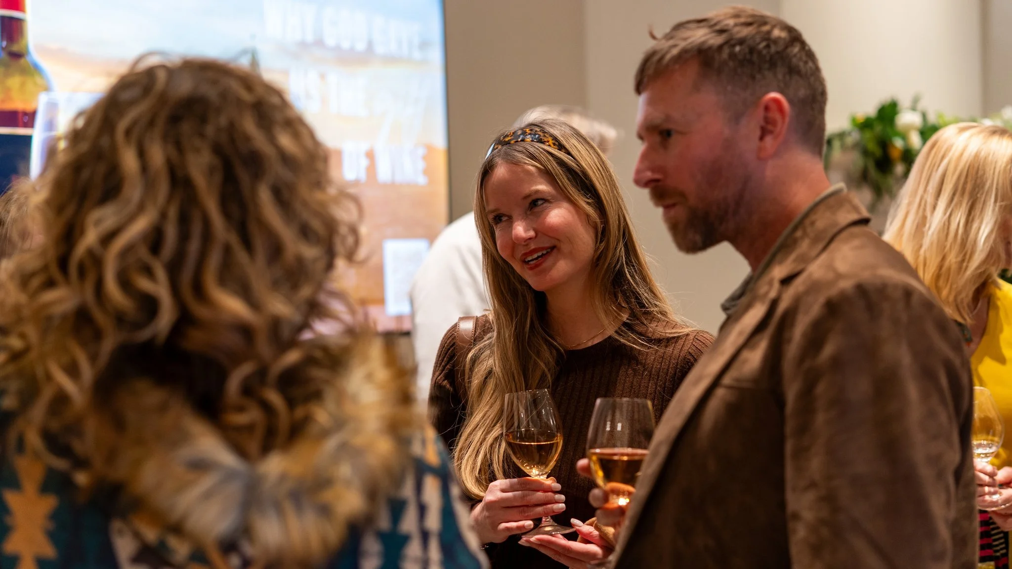 18-guests-chatting-wine-reception.jpg
