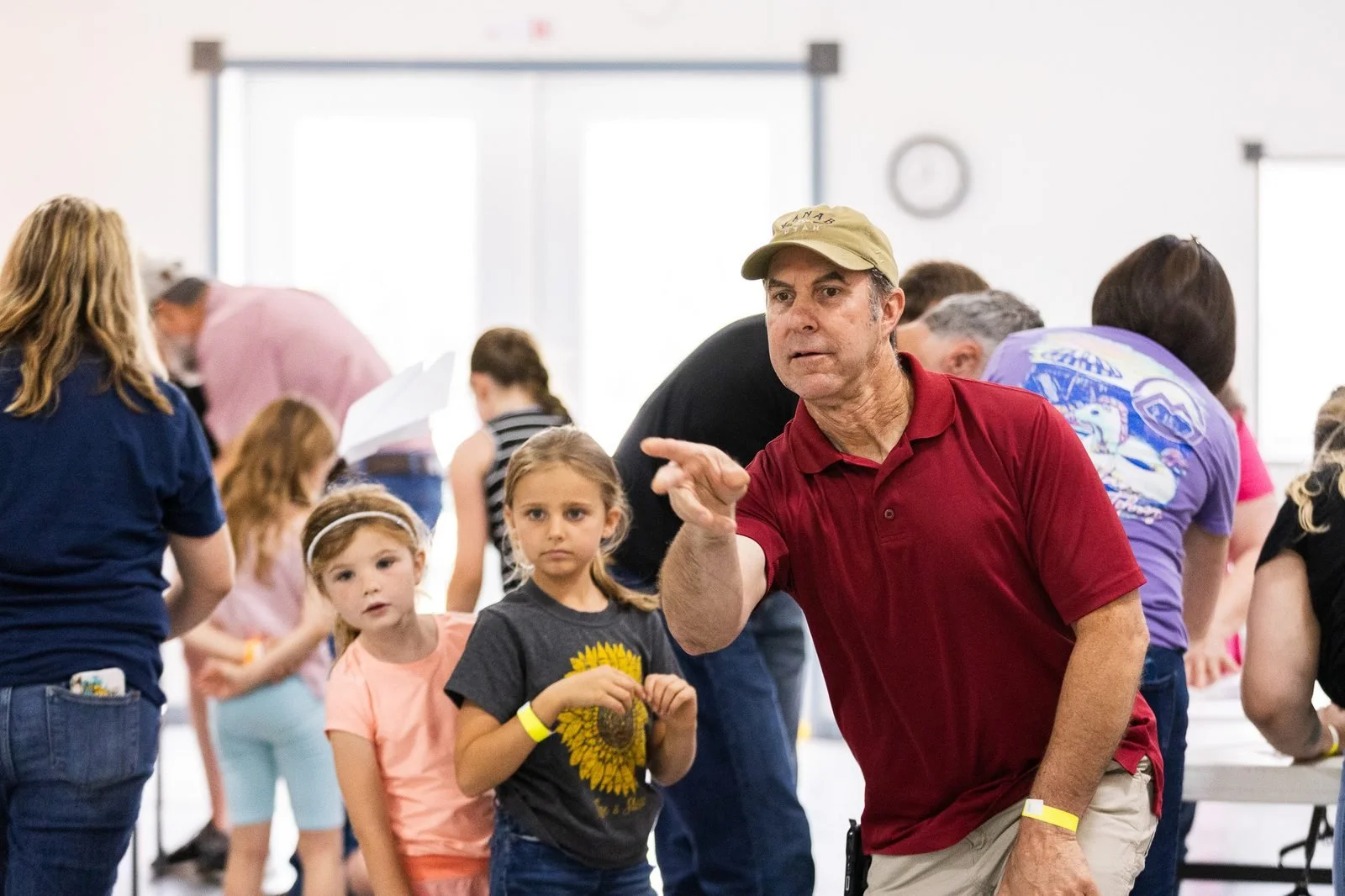 smail-family-reunion-2026-man-playing-family-game.jpg