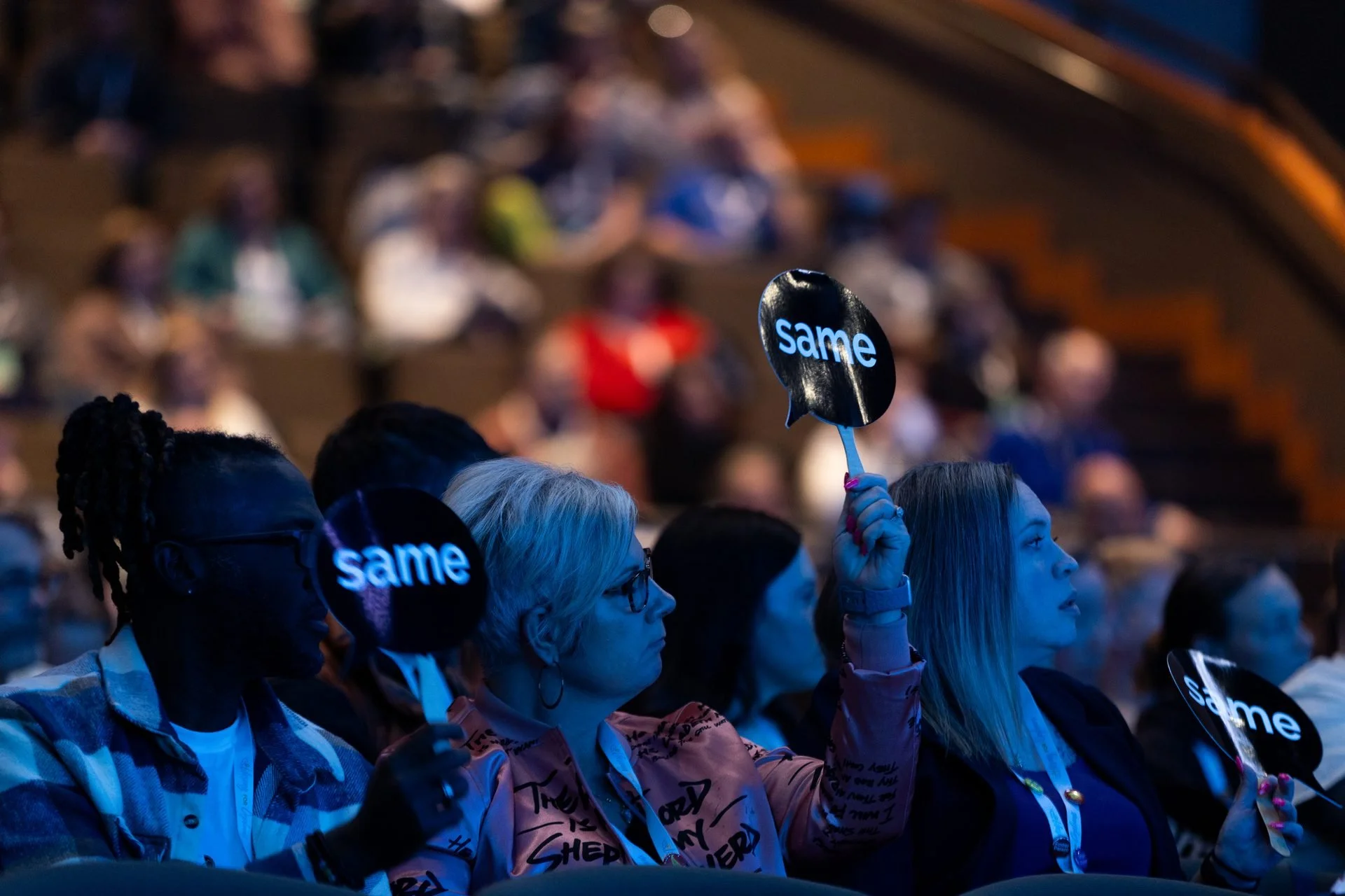 conference-audience-response-paddles-event-photography-01.jpg