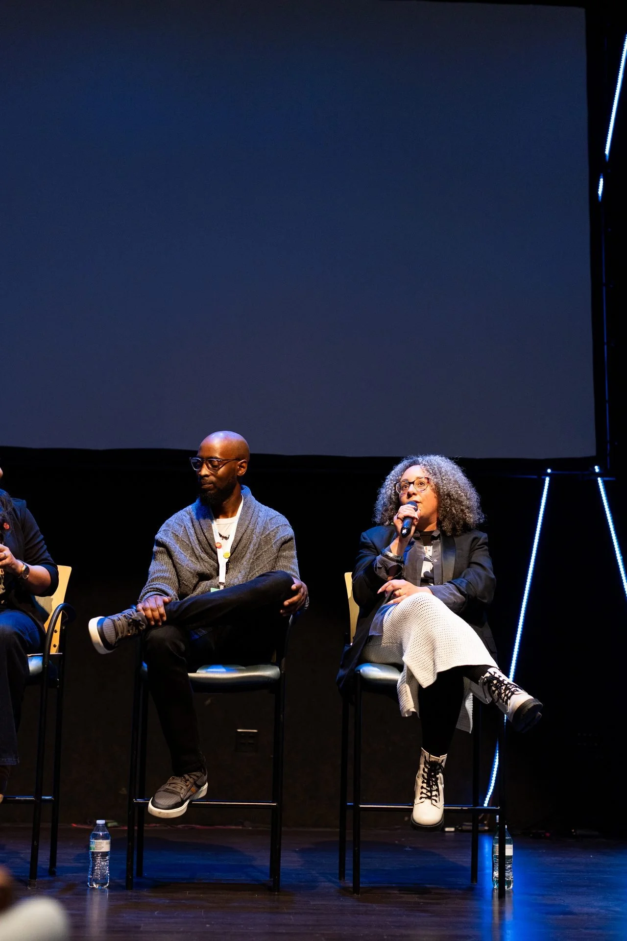 conference-panel-discussion-stage-event-photography-01.jpg