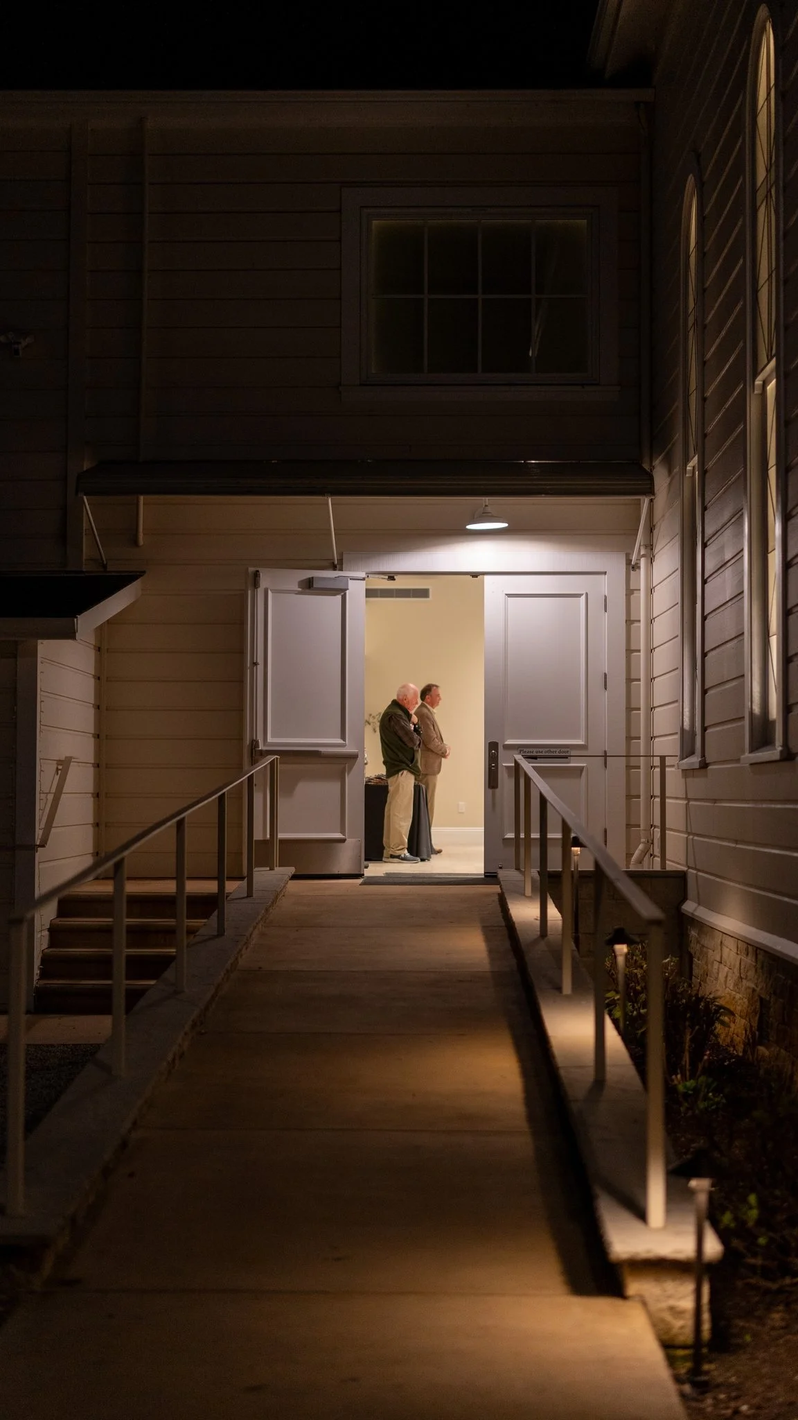 13-evening-arrival-venue.jpg