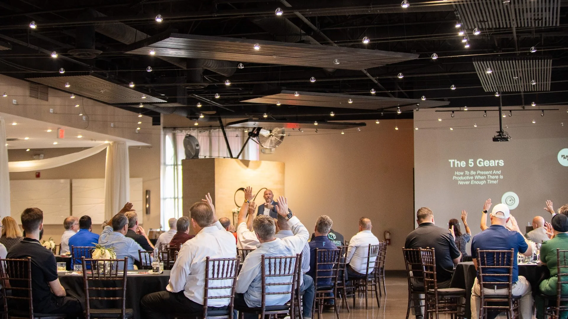 corporate-event-room-wide-audience-photography-kansas-city-01.jpg
