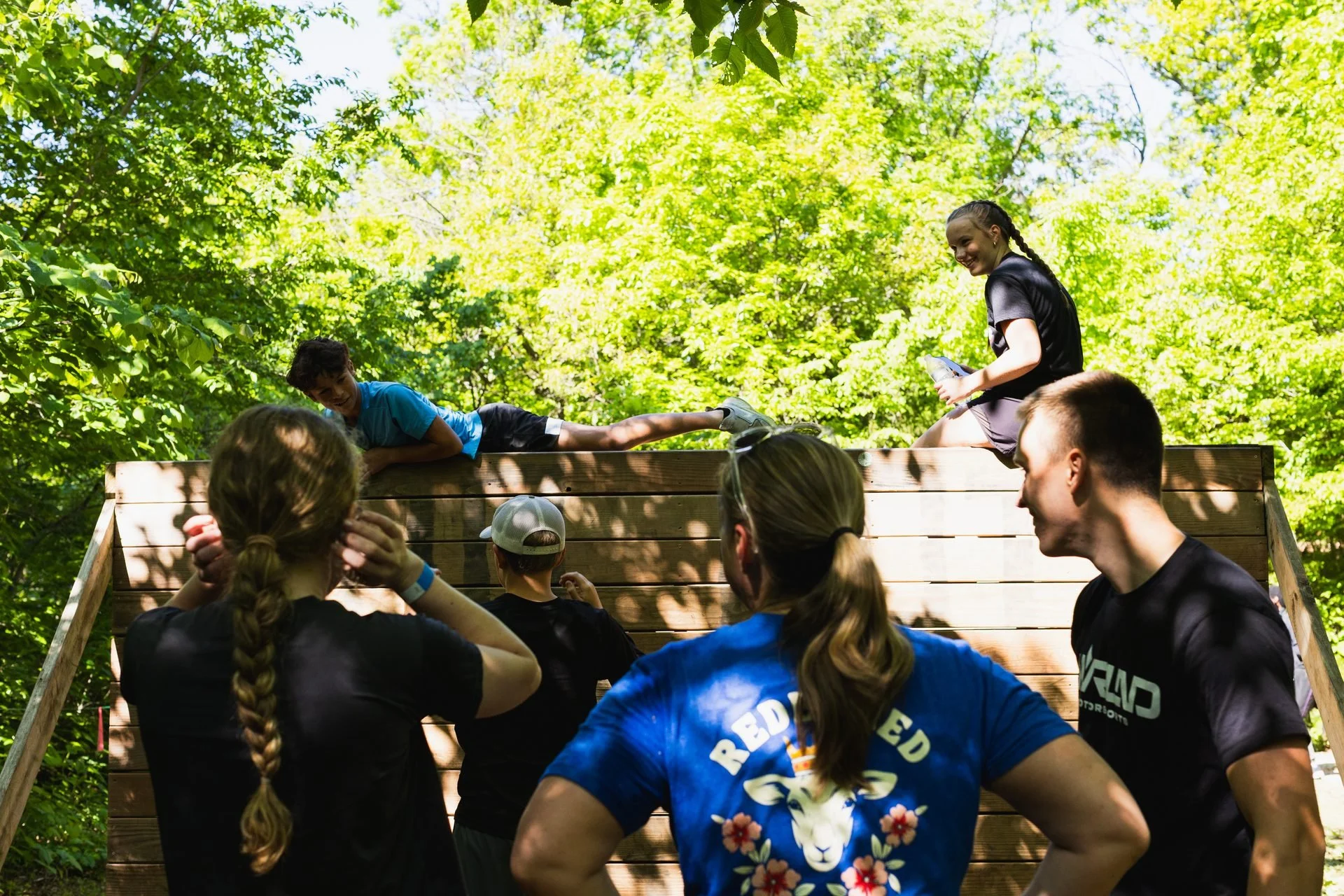 team-obstacle-wall-charity-race-photography-kansas-city-ks.jpg